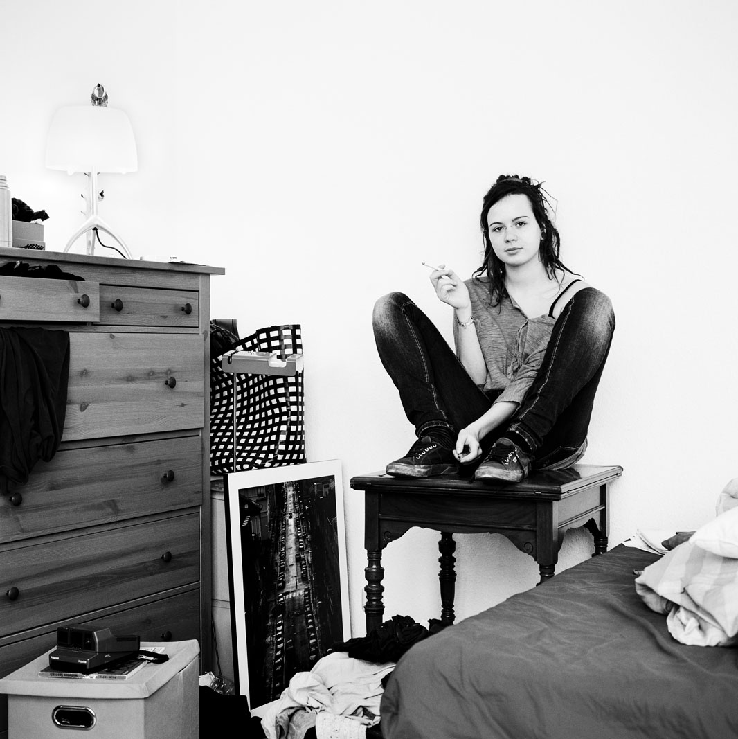 Carlotta, Studentin